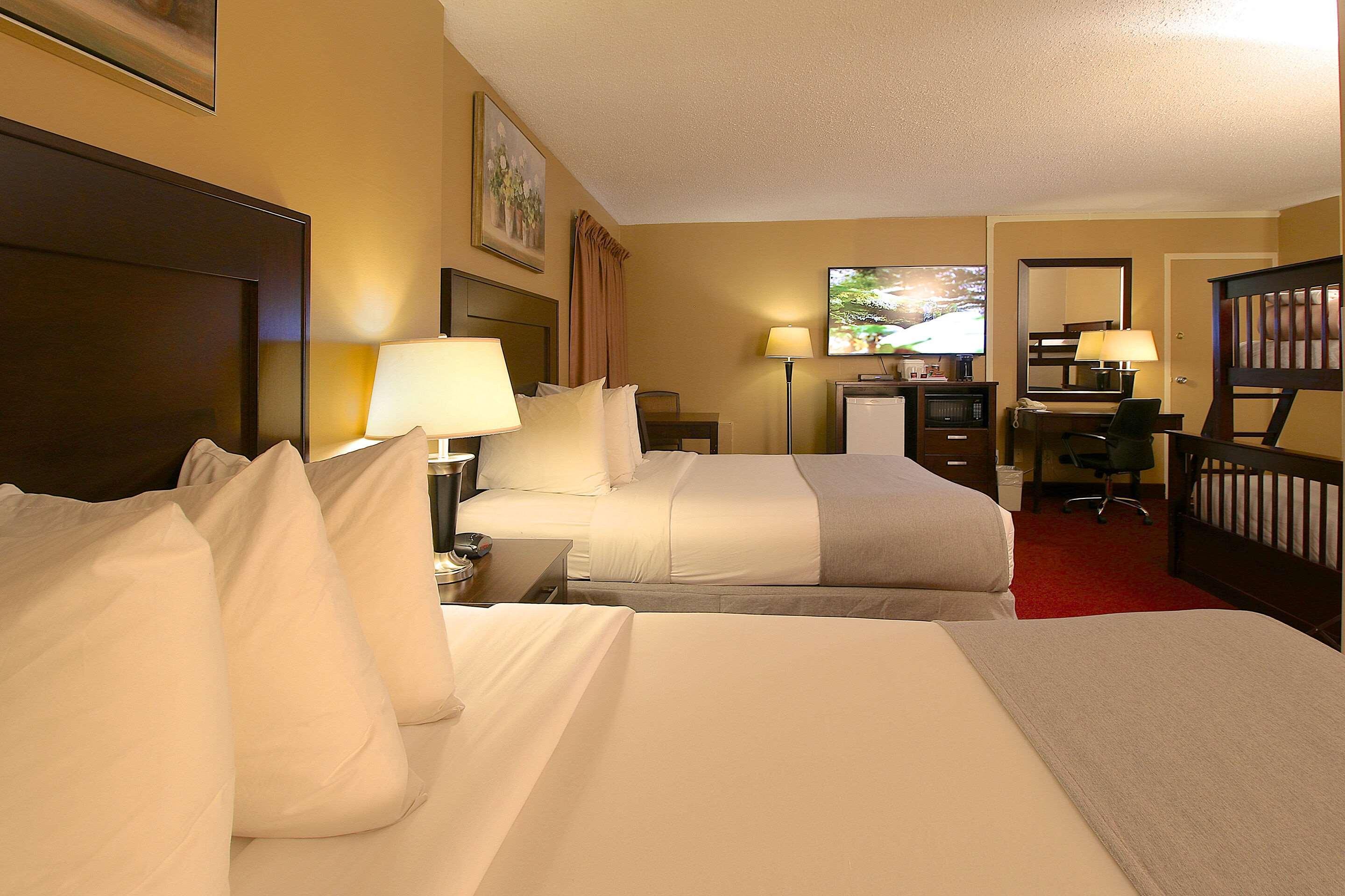 Hotel Clarion Pointe Medicine Hat Esterno foto