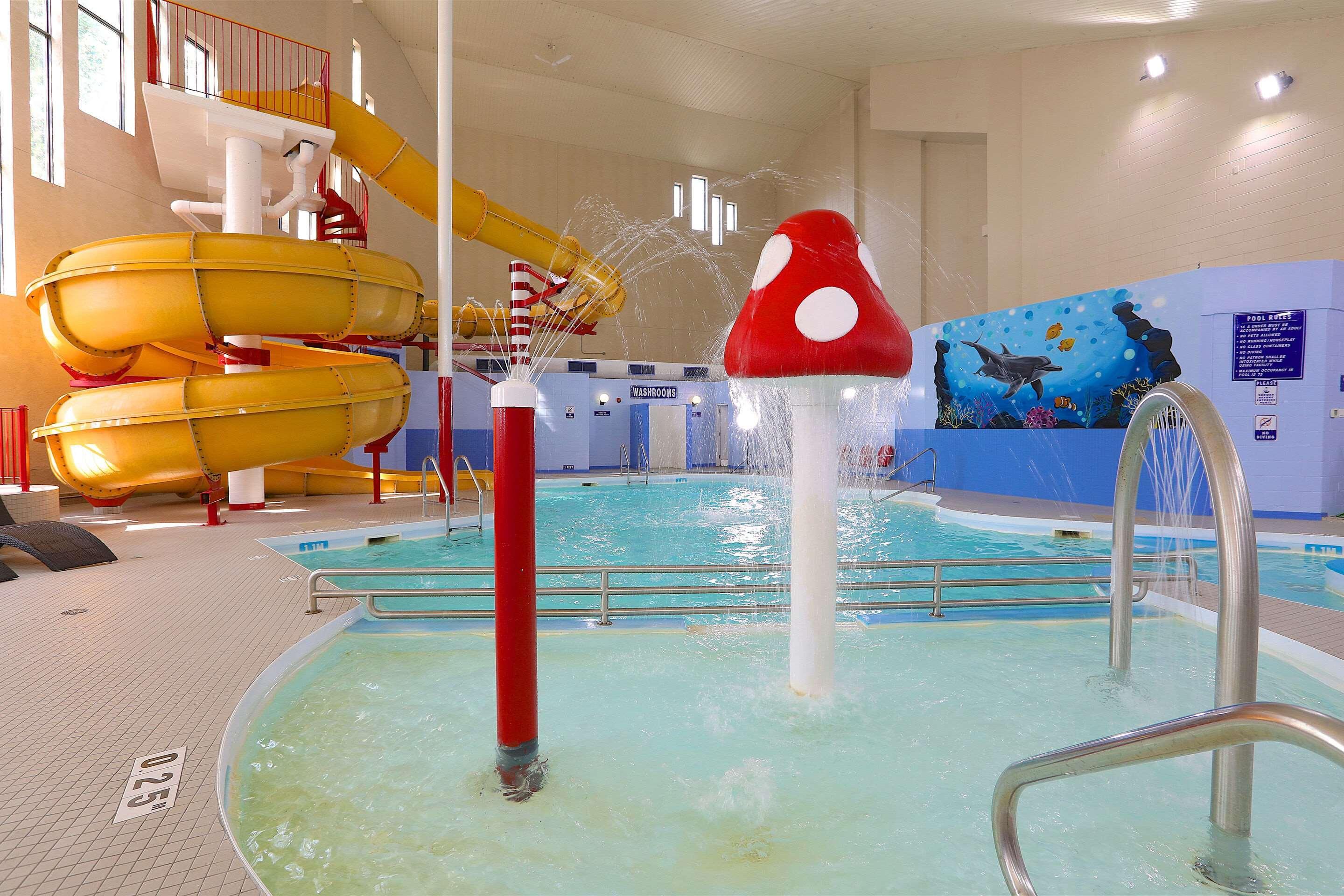 Hotel Clarion Pointe Medicine Hat Esterno foto