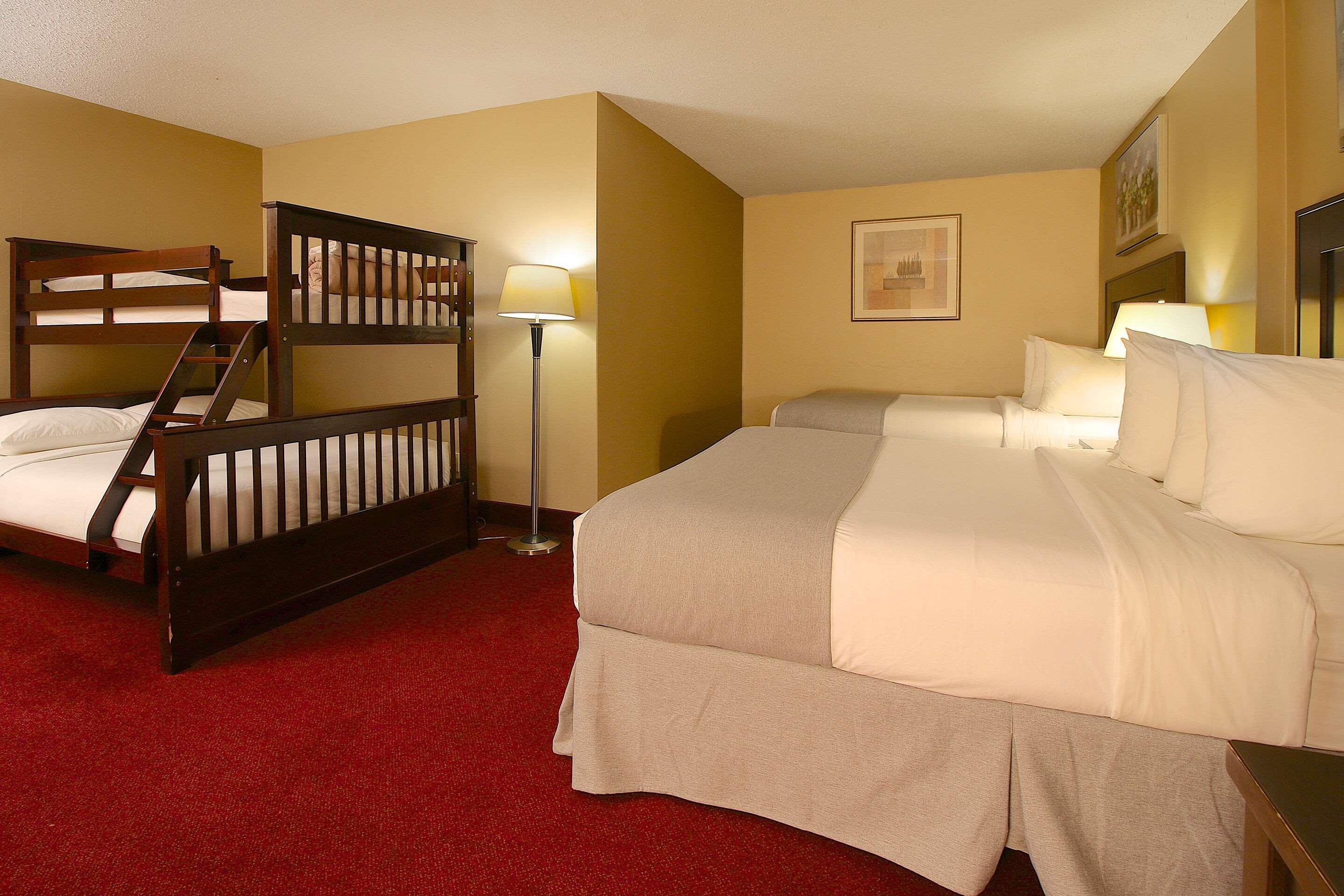 Hotel Clarion Pointe Medicine Hat Esterno foto