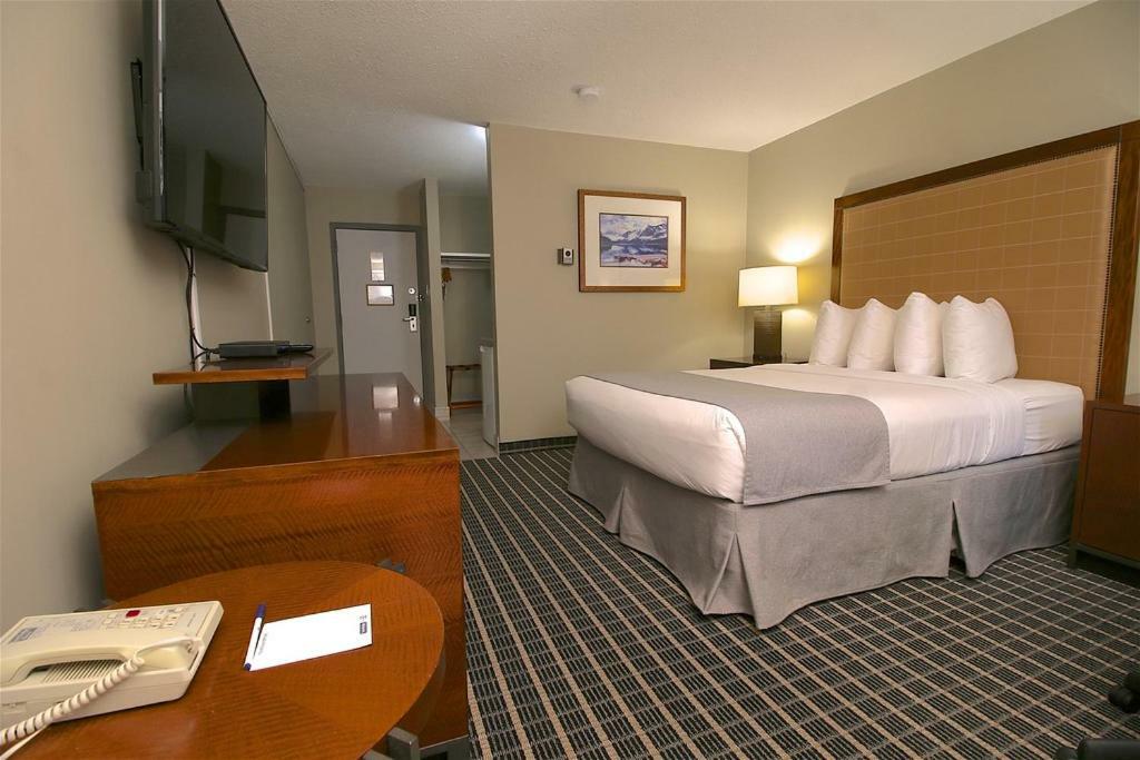 Hotel Clarion Pointe Medicine Hat Esterno foto